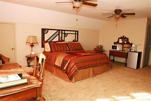 фото отеля The Hiding Place Bed and Breakfast