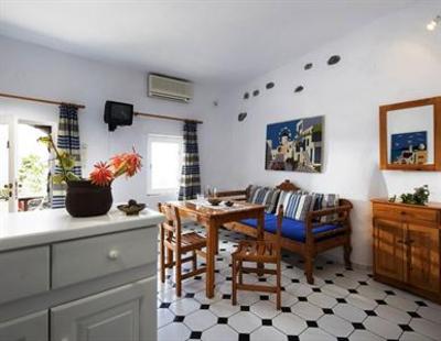 фото отеля Krokos Villas Imerovigli