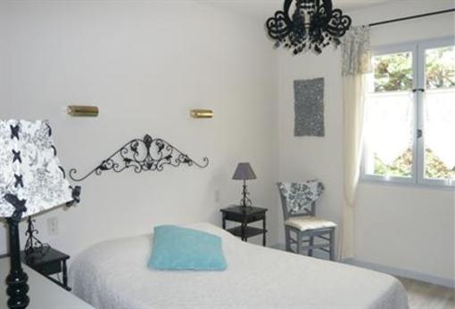 фото отеля Hotel Mistral De Provence Mas-Blanc-des-Alpilles