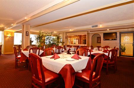 фото отеля BEST WESTERN PLUS Murray Hill Inn and Suites