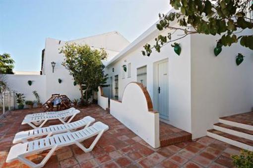 фото отеля Hostal La Posada Conil De La Frontera