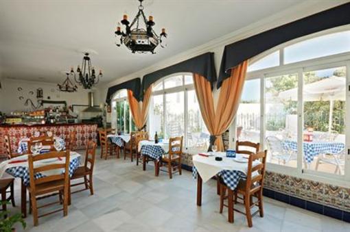 фото отеля Hostal La Posada Conil De La Frontera