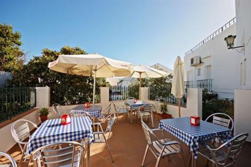 фото отеля Hostal La Posada Conil De La Frontera