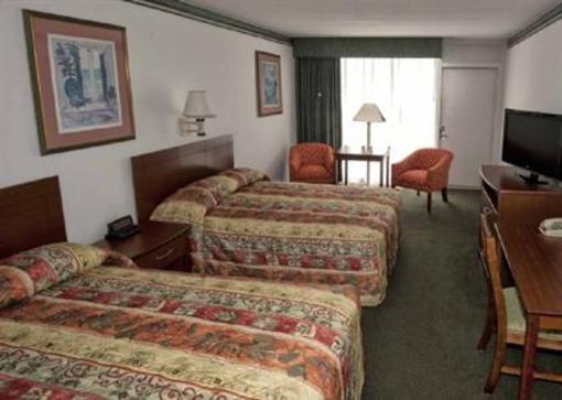 фото отеля Econo Lodge on the Ocean