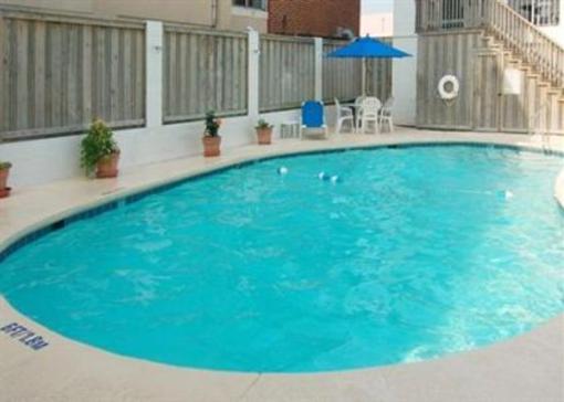 фото отеля Econo Lodge on the Ocean