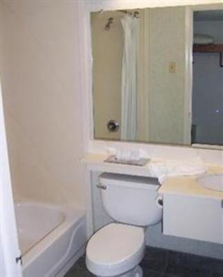 фото отеля Econo Lodge on the Ocean