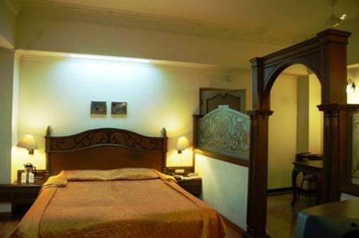 фото отеля Park Palace Hotel Kolkata