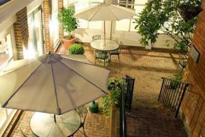 фото отеля Linden Row Inn