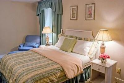 фото отеля Linden Row Inn