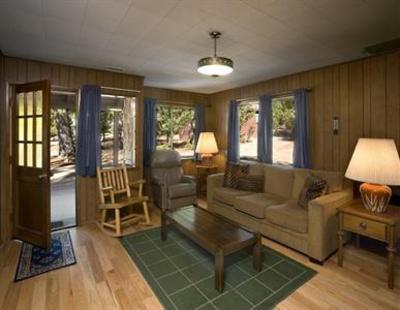 фото отеля Idyllwild Inn