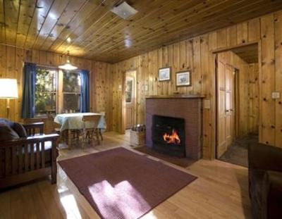 фото отеля Idyllwild Inn