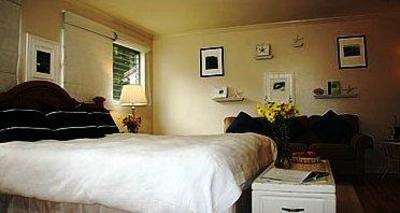 фото отеля Lamp Lighter Inn & Sunset House Suites