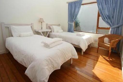 фото отеля Chameleon Lodge Strand