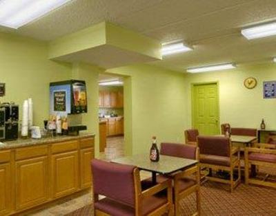 фото отеля Days Inn & Suites Springfield on I-44