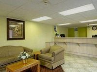 Days Inn & Suites Springfield on I-44