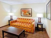 Holiday Inn Express & Suites Rome-East
