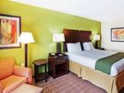 фото отеля Holiday Inn Express & Suites Rome-East