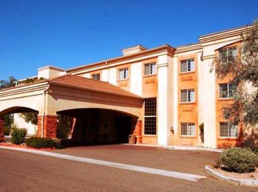 фото отеля Quality Inn & Suites at Talavi