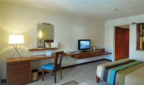 фото отеля Constance Belle Mare Plage Resort
