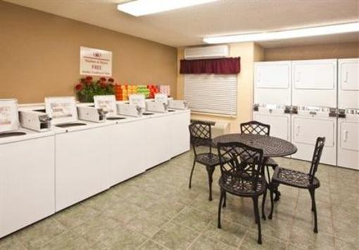 фото отеля Candlewood Suites Clearwater