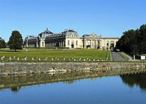 фото отеля Auberge Du Jeu de Paume Chantilly