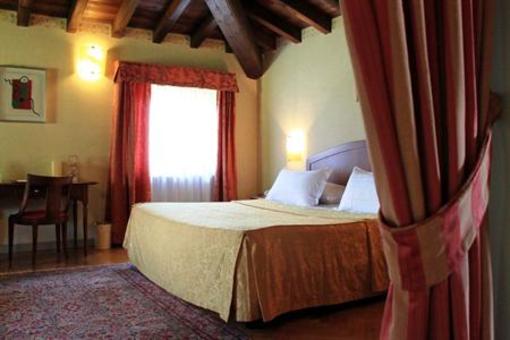 фото отеля Hotel Relaisfranciacorta Corte Franca