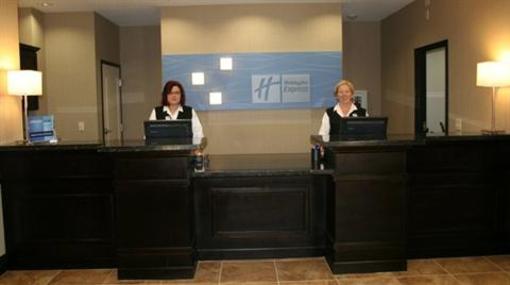 фото отеля Holiday Inn Express Arkadephia Caddo Valley