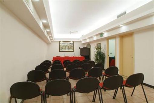 фото отеля Hotel Tevere Perugia