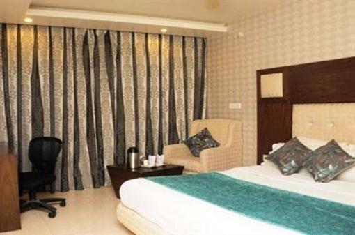 фото отеля Hotel Diamond Plaza