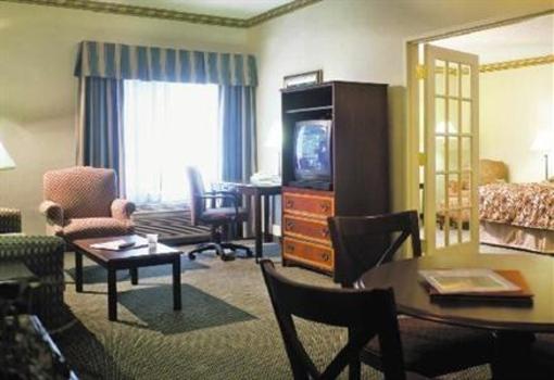 фото отеля Holiday Inn Express Middletown Newport