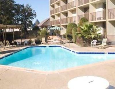 фото отеля Howard Johnson Express Grand Prairie