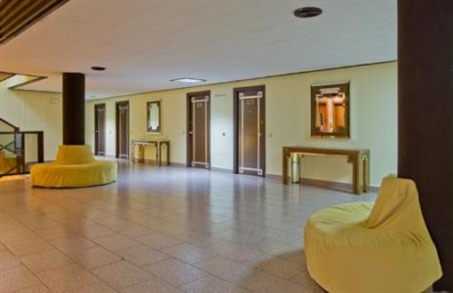 фото отеля Apartamentos Recoletos