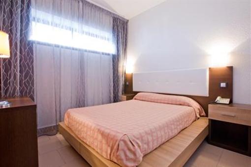 фото отеля Apartamentos Recoletos