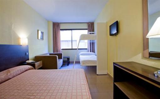 фото отеля Apartamentos Recoletos