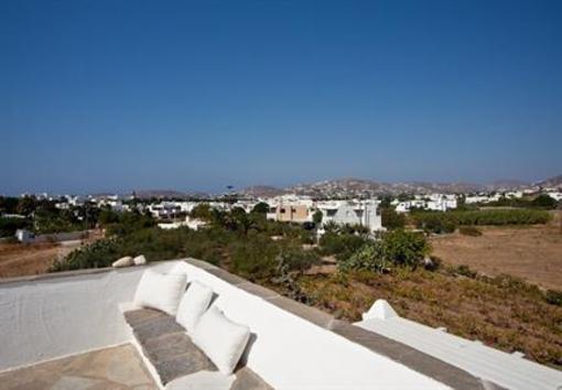 фото отеля Paros Apartments