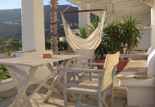 фото отеля Paros Apartments