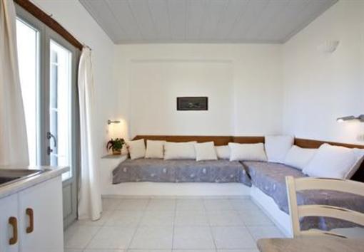 фото отеля Paros Apartments