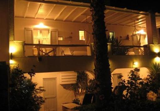 фото отеля Paros Apartments