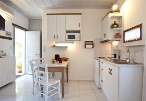 фото отеля Paros Apartments