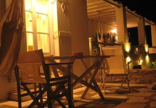 фото отеля Paros Apartments