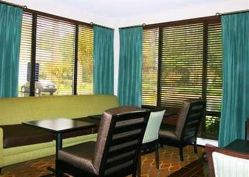 фото отеля Hampton Inn Charleston Airport Coliseum