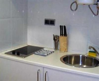 фото отеля Apartamento H2 Costanilla Madrid
