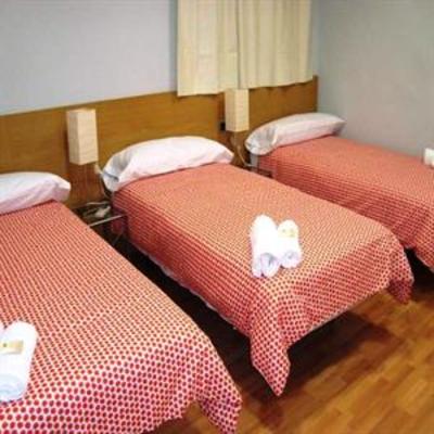 фото отеля Apartamento H2 Costanilla Madrid