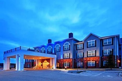 фото отеля Holiday Inn Express Hotel & Suites Milwaukee Airport