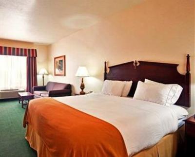 фото отеля Holiday Inn Express Hotel & Suites Milwaukee Airport