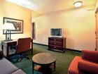 фото отеля Holiday Inn Express Hotel & Suites Milwaukee Airport