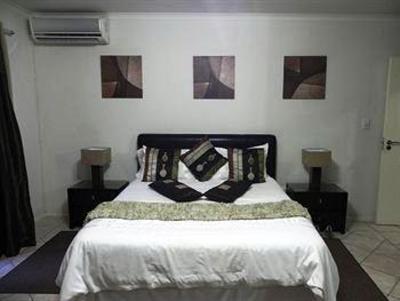 фото отеля Times Square Executive Suites