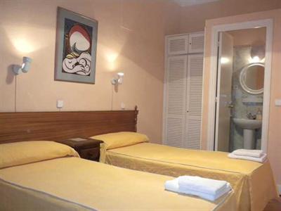 фото отеля Hostal San Martin Madrid