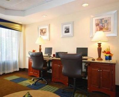 фото отеля Holiday Inn Express Boston