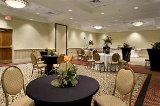 фото отеля DoubleTree by Hilton Hotel Washington DC - Silver Spring